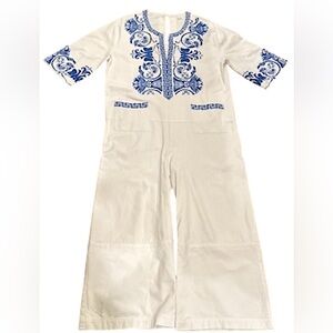 Warm NY jumpsuit / NWOT / fits size 4-8 / RARE / embroidered